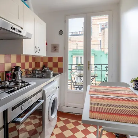 Chic 1bd With Balcony Picpus Lägenhet